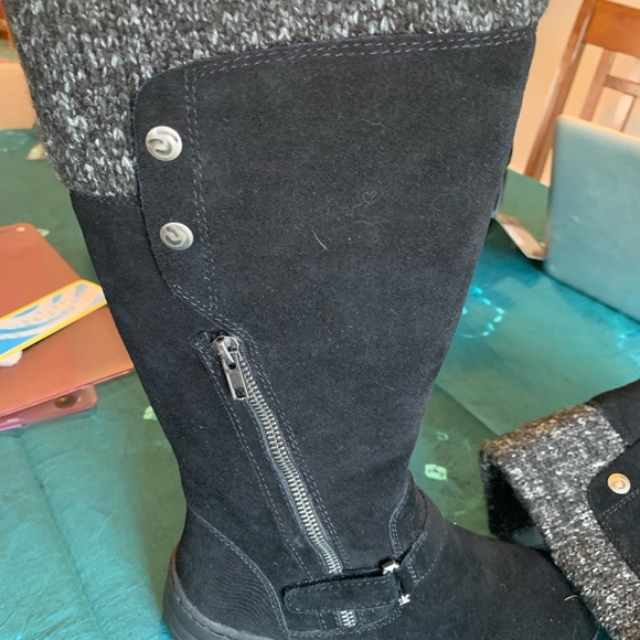 NWT Black Beartrap boots from Nordstrom. Size 6. - Picture 3 of 6